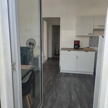 Apartman T3 Terrasse Calme Proche Centre *
