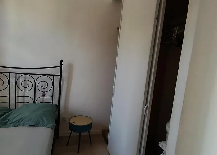 T3 Terrasse Calme Proche Centre Apartman