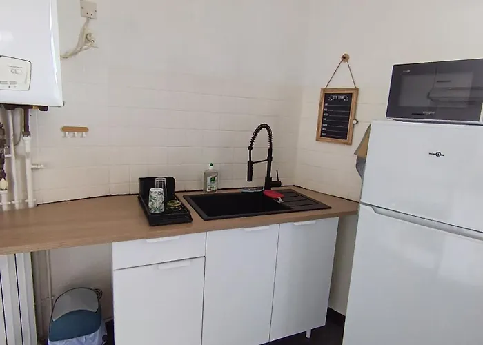 Apartman T3 Terrasse Calme Proche Centre Nîmes